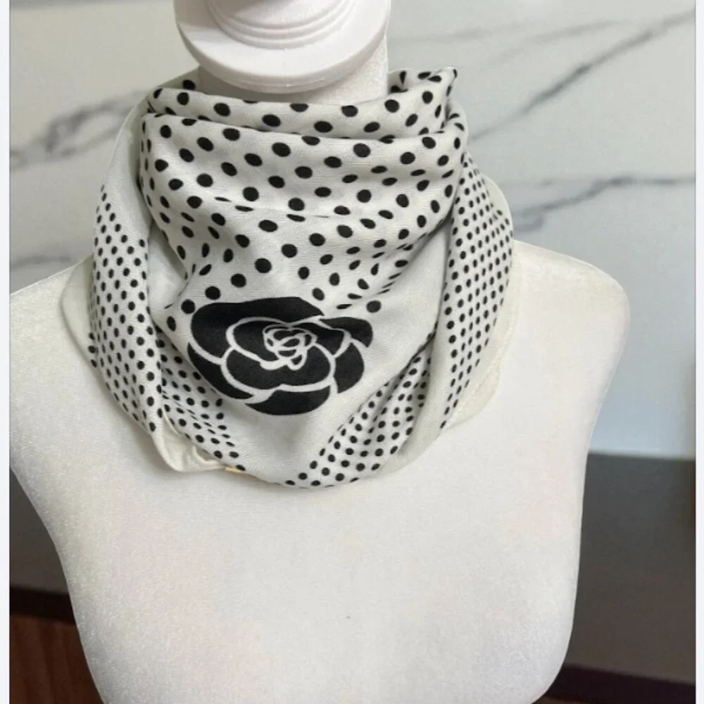 Elegant Women's White Scarf with Black Polka Dots and Floral Print - Picture 5 of 7